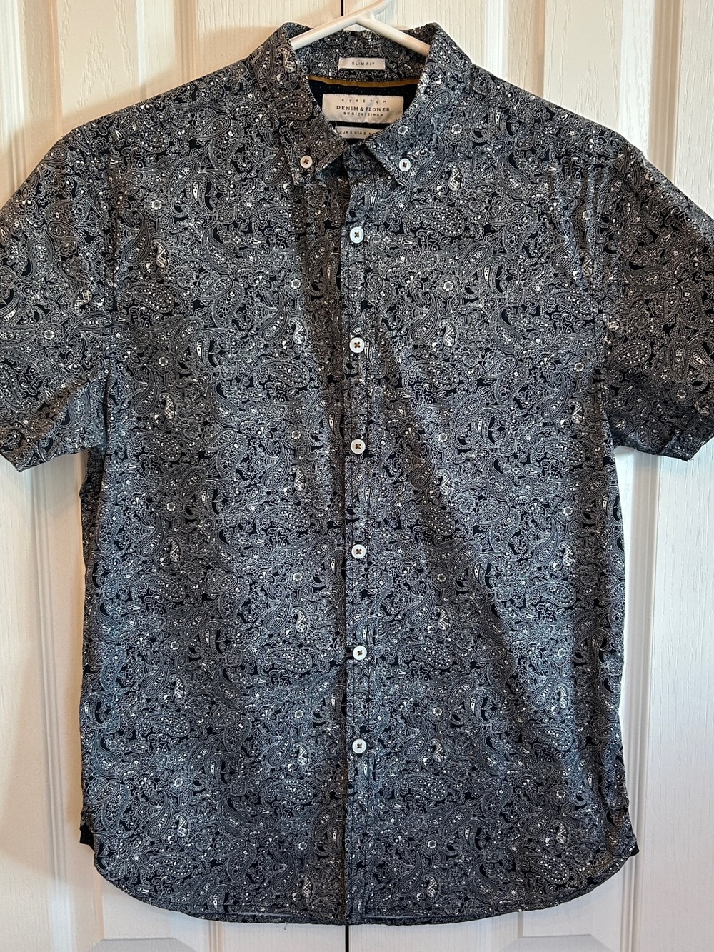 Denim & Flower Men's Slim Fit Paisley Button Down Navy White S